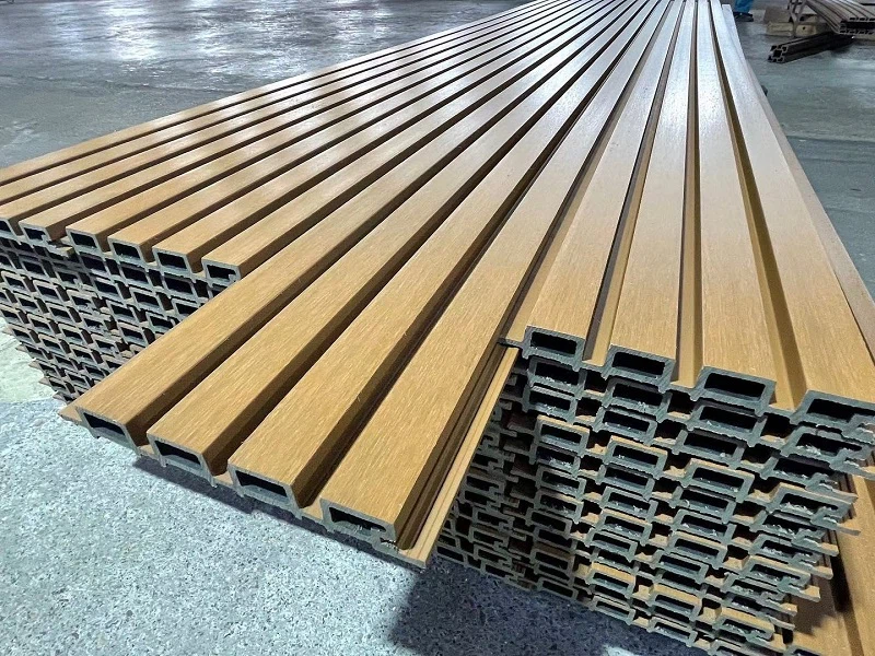 Co extrudált burkolat kültéri falpanel